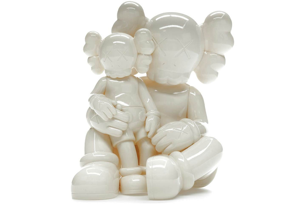 KAWS Holiday Changbai Mountain Vinyl Figure Snowy White - view 1