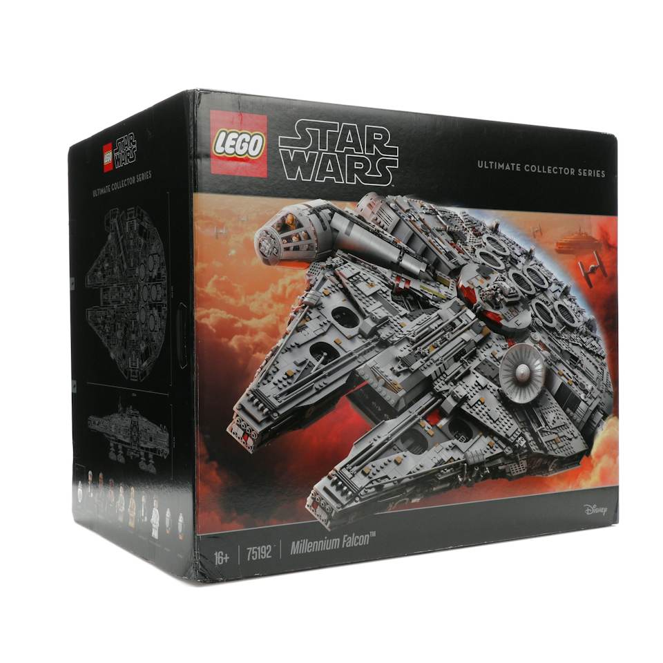 LEGO Star Wars Millennium Falcon Ultimate Collector Series Set 75192