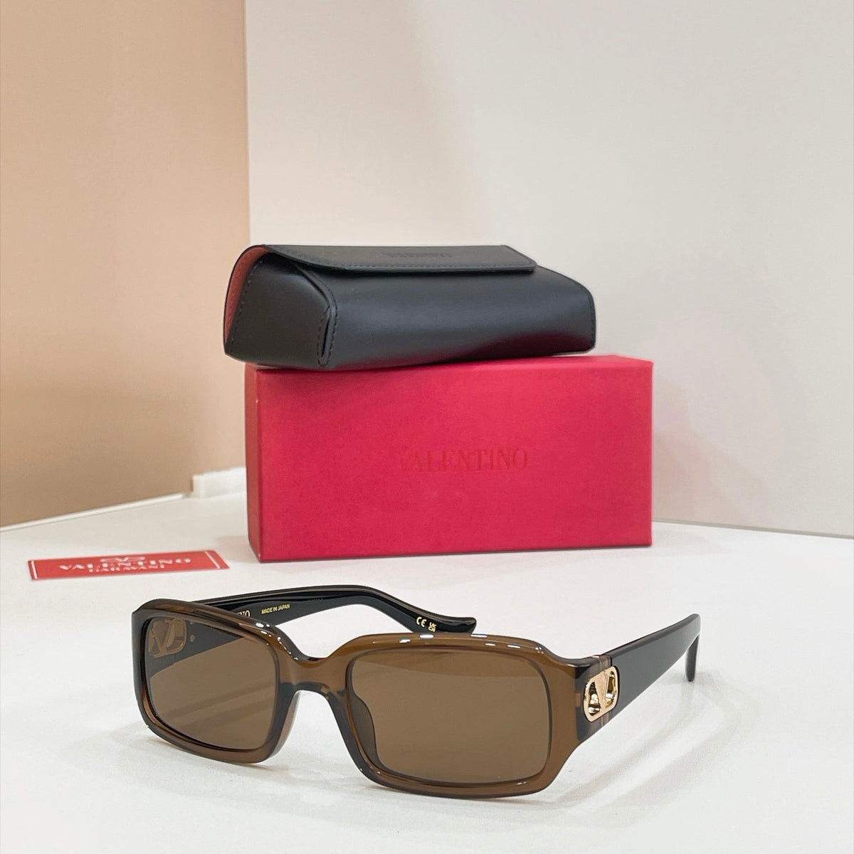 Valentino VG0016S Sunglasses